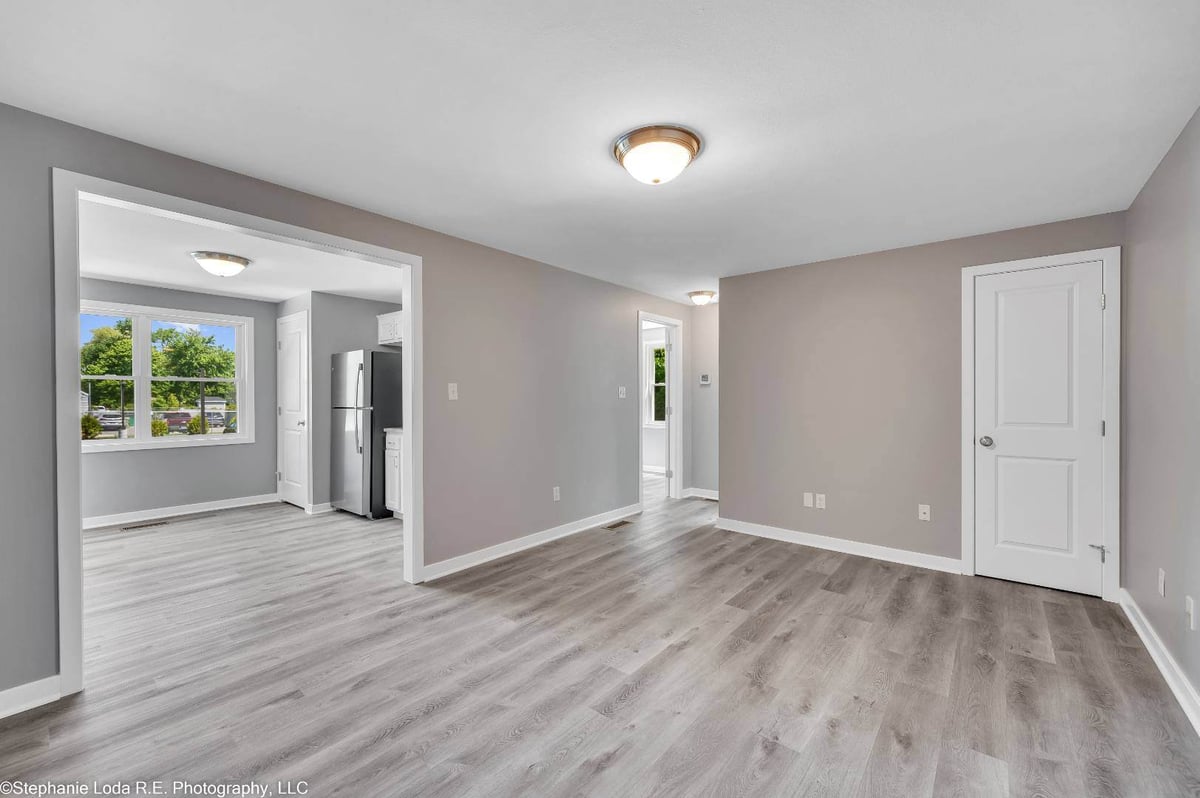Bright open-concept layout near kitchen | rental property in Connecticut | Sunwood